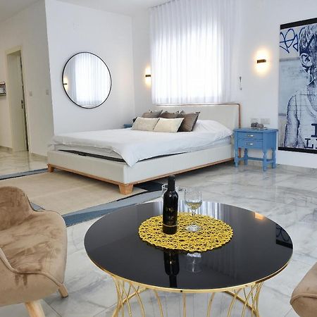 הסויטות של פולי Apartment Manot Екстериор снимка