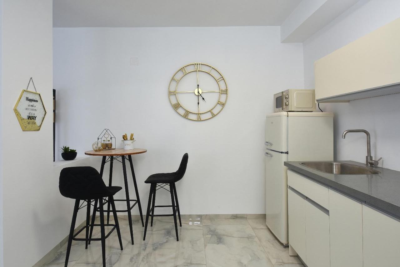 הסויטות של פולי Apartment Manot Екстериор снимка
